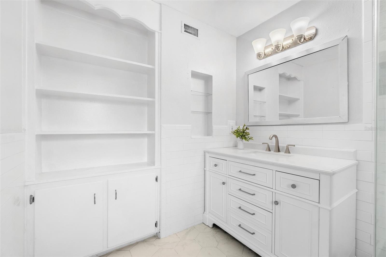 SHERYL MANOR UNIT 2 1ST ADD - Residential