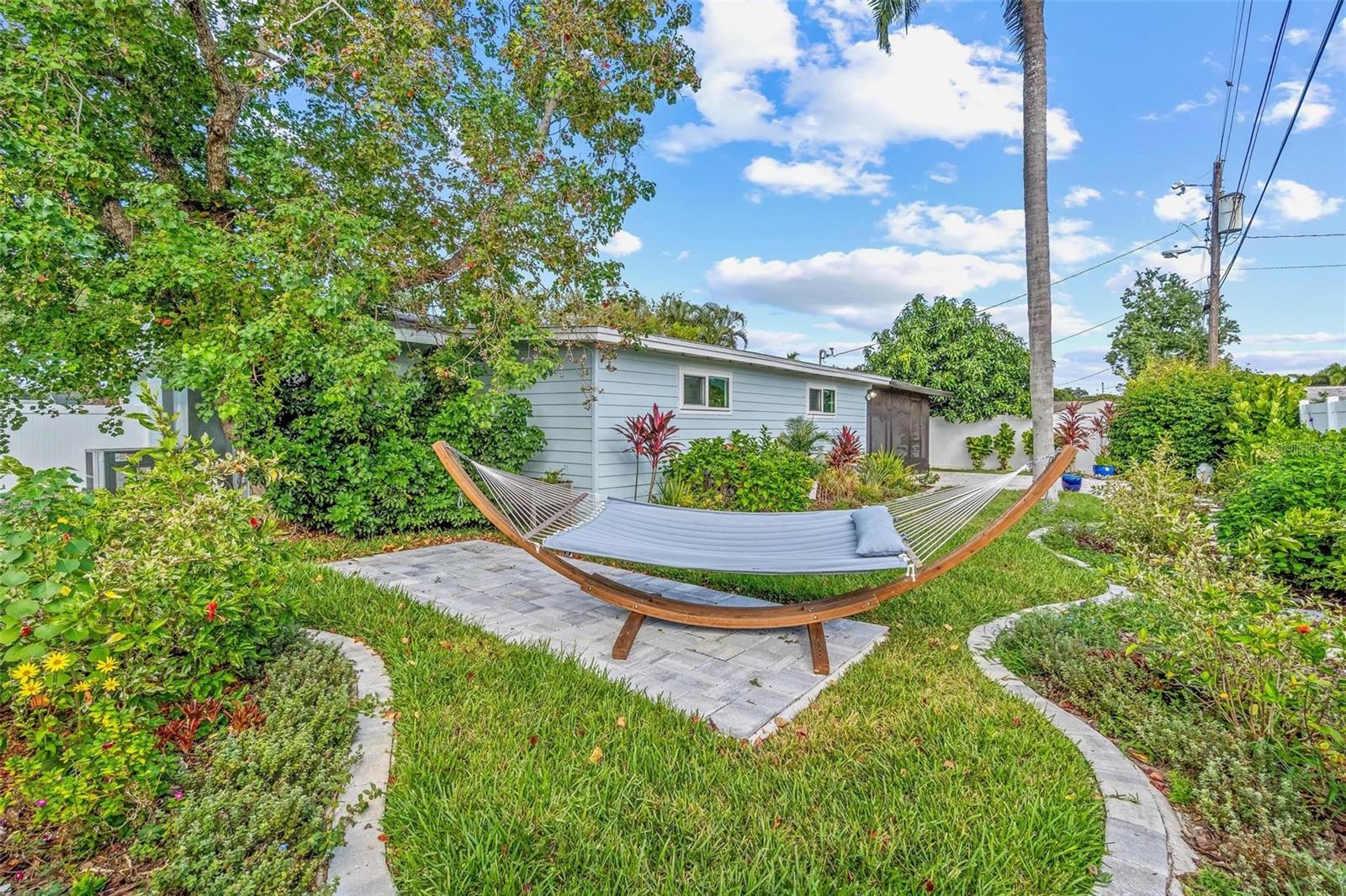 SHERYL MANOR UNIT 2 1ST ADD - Residential