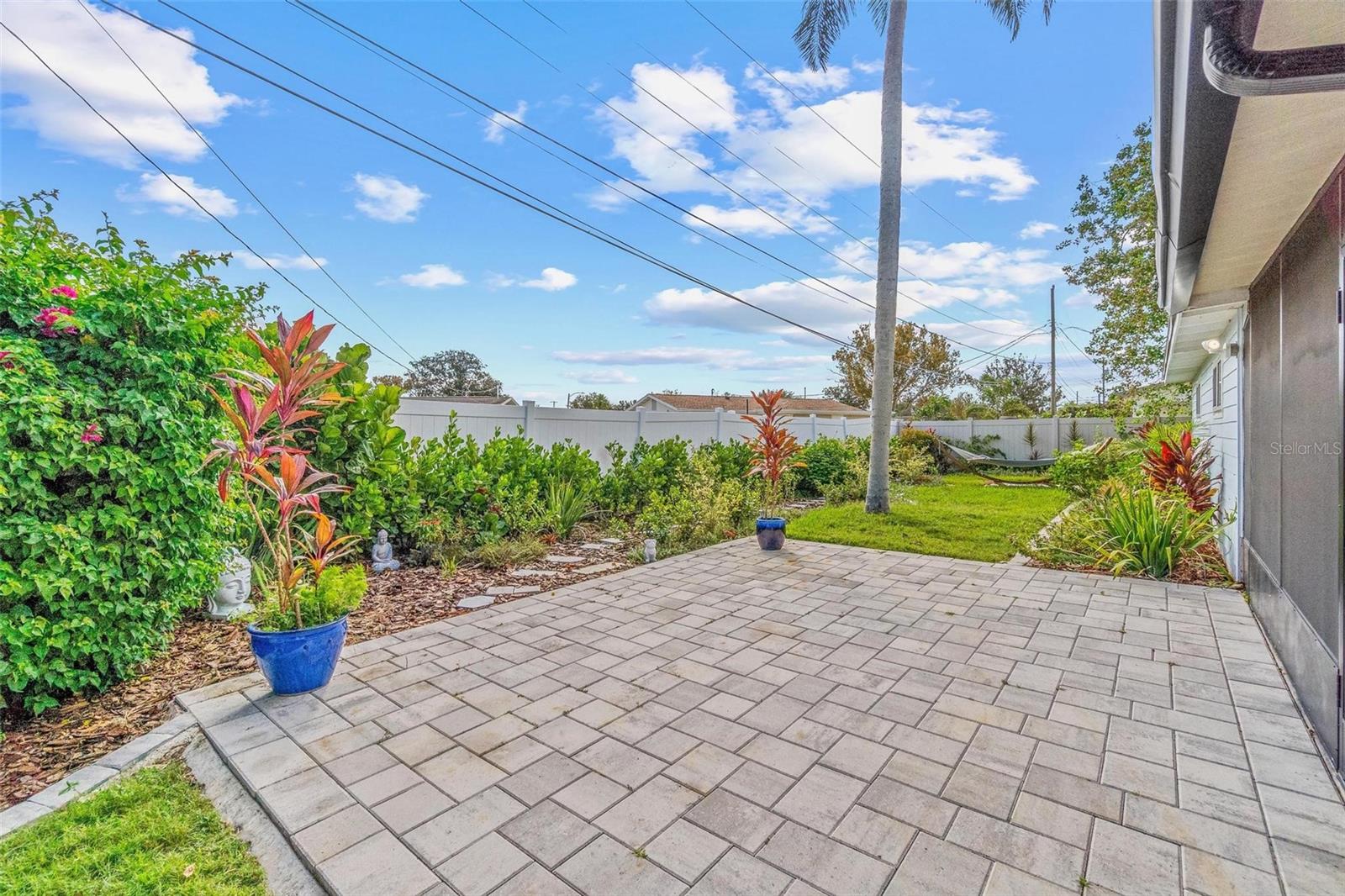 SHERYL MANOR UNIT 2 1ST ADD - Residential