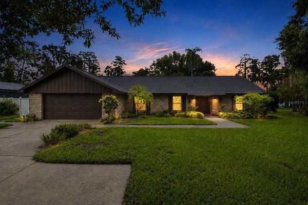 15301 LAKE MAURINE DR, ODESSA, FL 33556 - Image c133345e8d8b40eee9946196ea45f474/2225553548