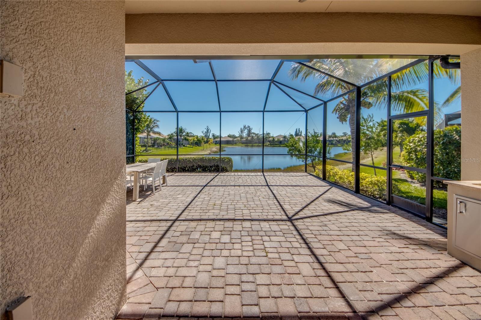 VENETIAN POINTE - Residential