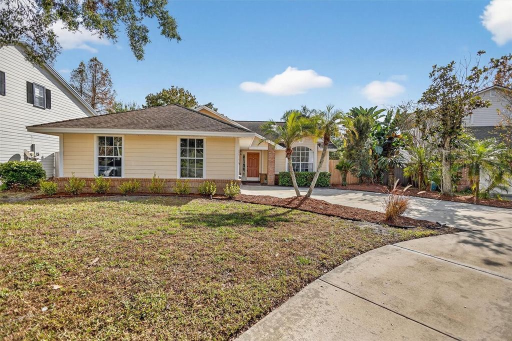 Photo of 6466 Haughton Lane, Orlando, FL 32835 (MLS # O6368276)