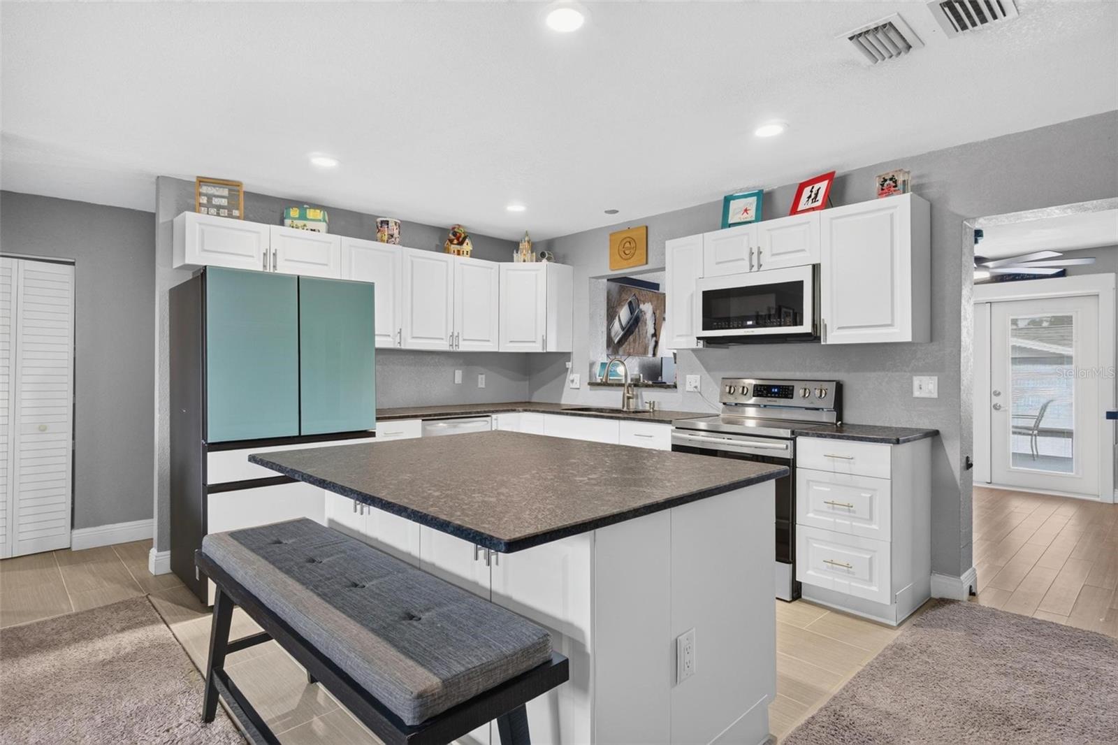 3113 PALM COURT
