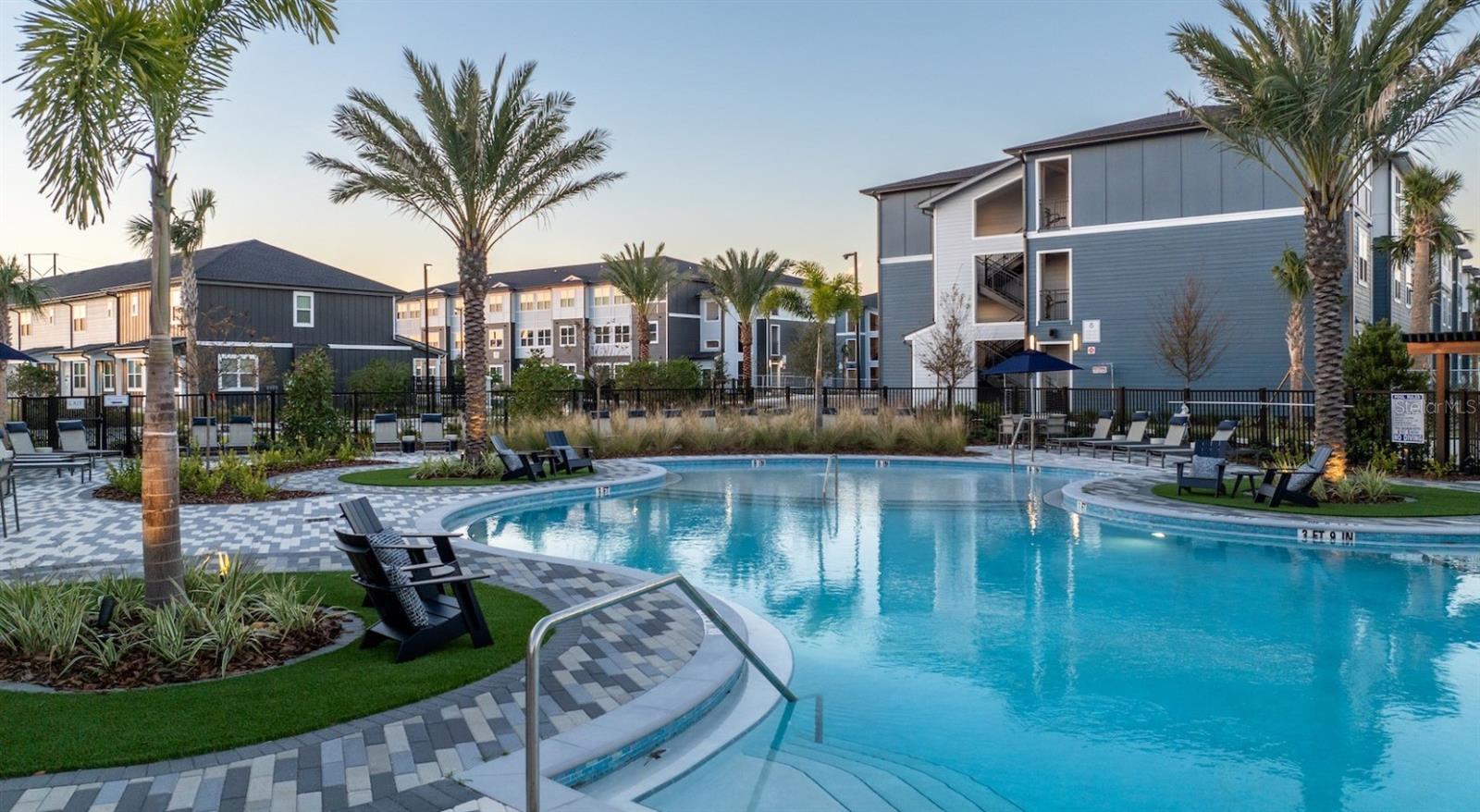 Currently offering 8 weeks free! Prices, promotions, and availability are subject to change. Multiple floor plans available. Days on market is not specific to this current plan listed. Welcome home to Prose Lakeside, a brand-new
multifamily community located in Lakeland, Florida. Our spacious one- and two-bedroom apartment homes and three-bedroom townhomes
feature modern stainless steel appliances, walk-in closets, dining-sized kitchen islands, premium plank flooring throughout and full-sized washer
and dryers in every apartment home. And with convenient, must-have amenities like a fitness center, co-working spaces, a pet park, and resort
style pool, it’s time to Live Your Story at Prose Lakeside.