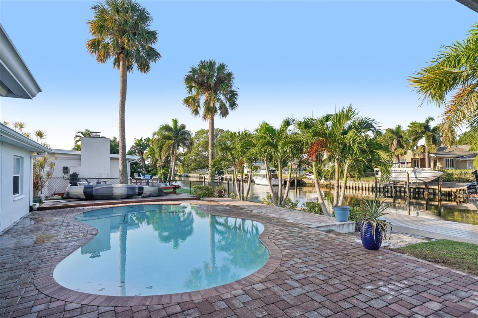 PATRICIAN POINT - Residential
