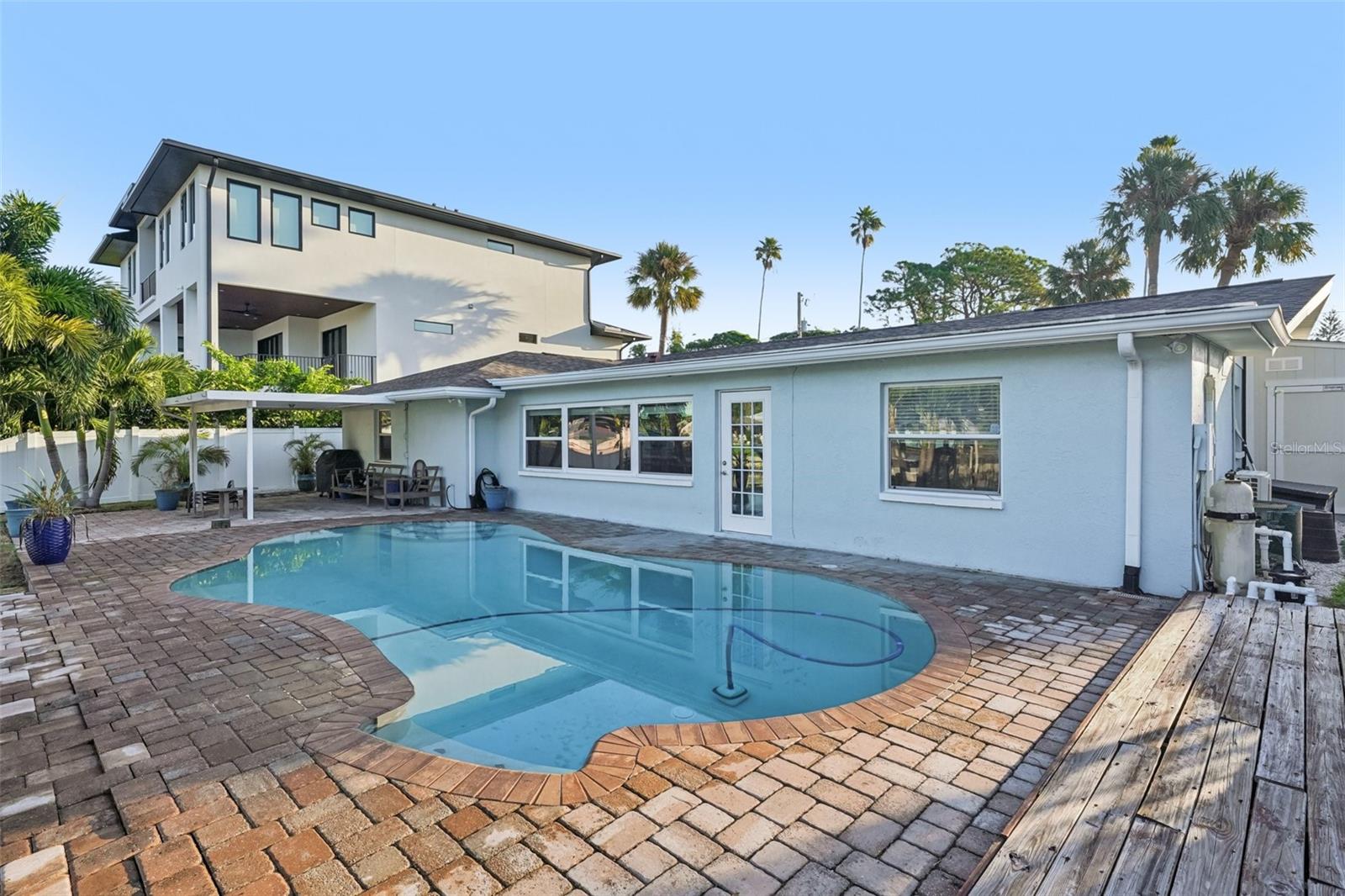 PATRICIAN POINT - Residential