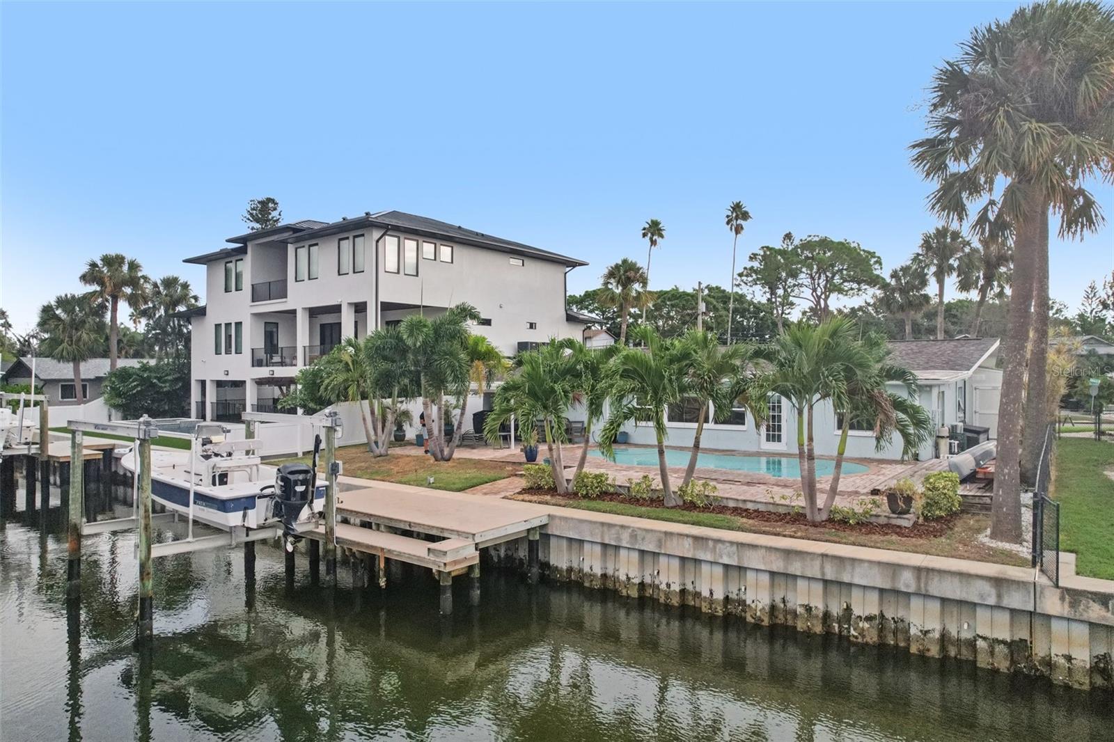 PATRICIAN POINT - Residential