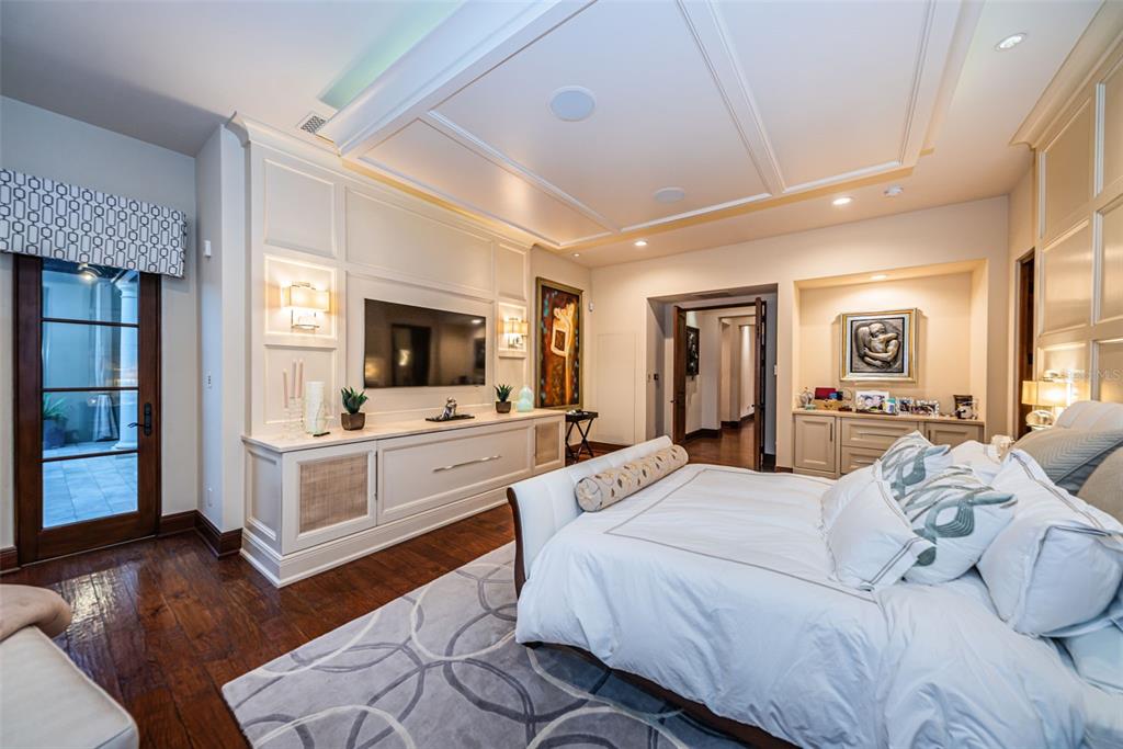 BAYOU CLUB - Residential