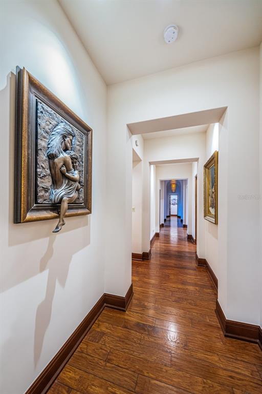 BAYOU CLUB - Residential