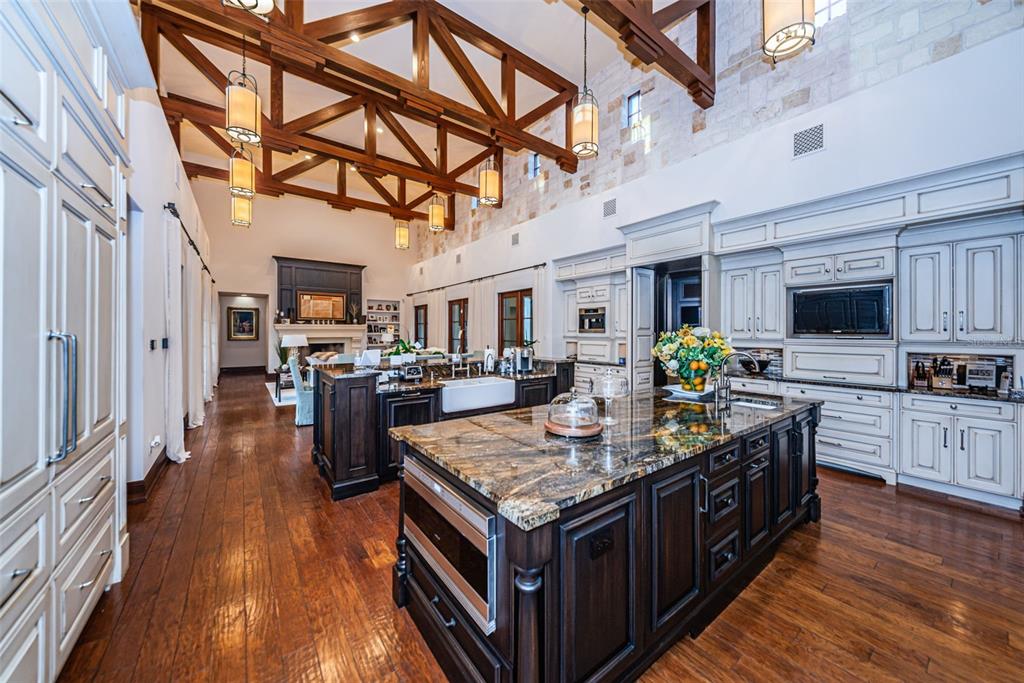 BAYOU CLUB - Residential