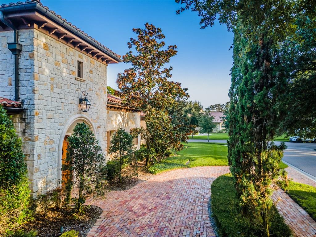 BAYOU CLUB - Residential