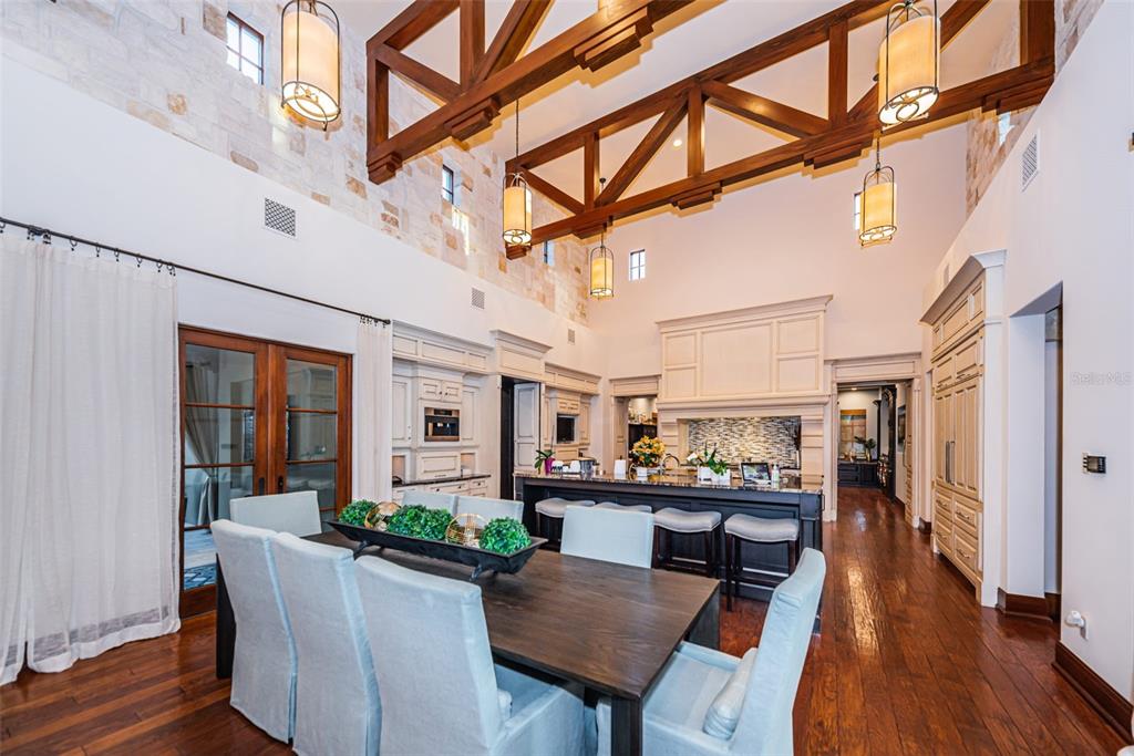 BAYOU CLUB - Residential