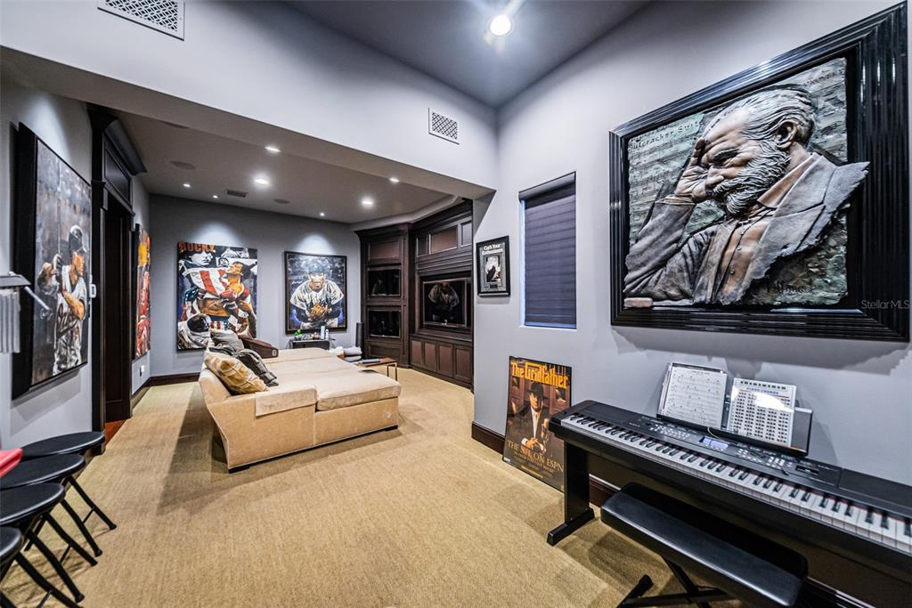 BAYOU CLUB - Residential