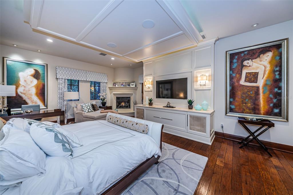 BAYOU CLUB - Residential