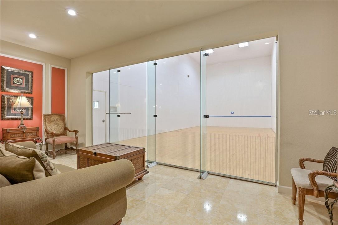 LEXINGTON PLACE CONDO - Residential Lease