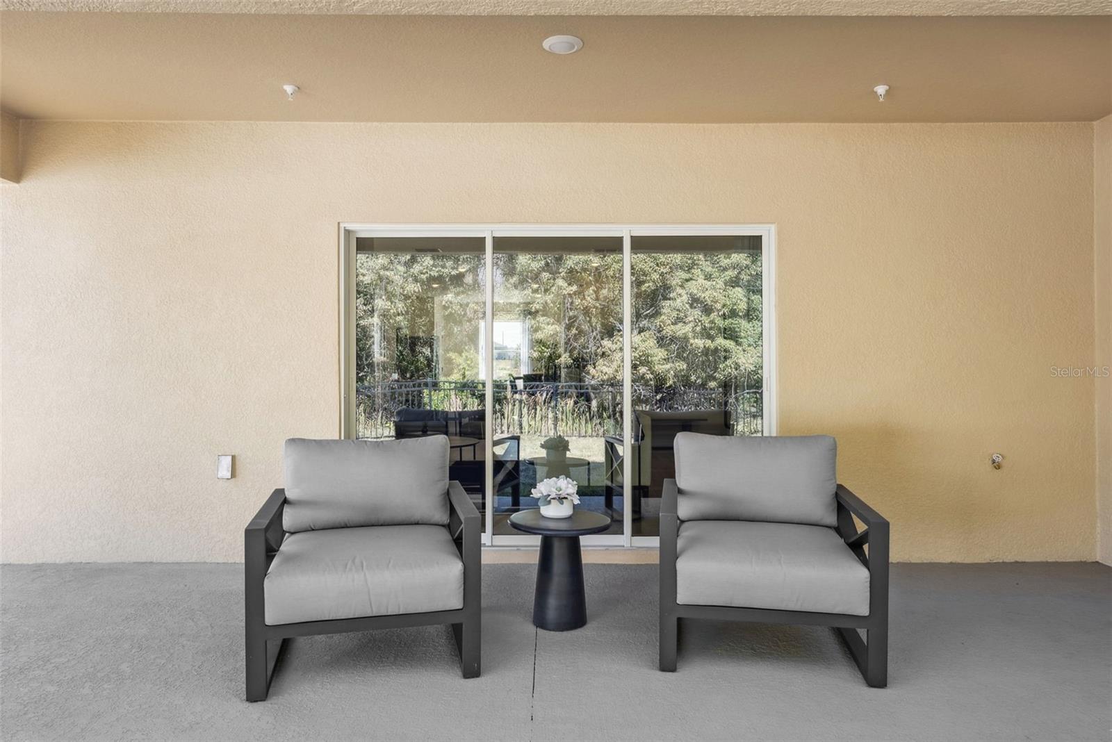 OAK POINTE - Residential