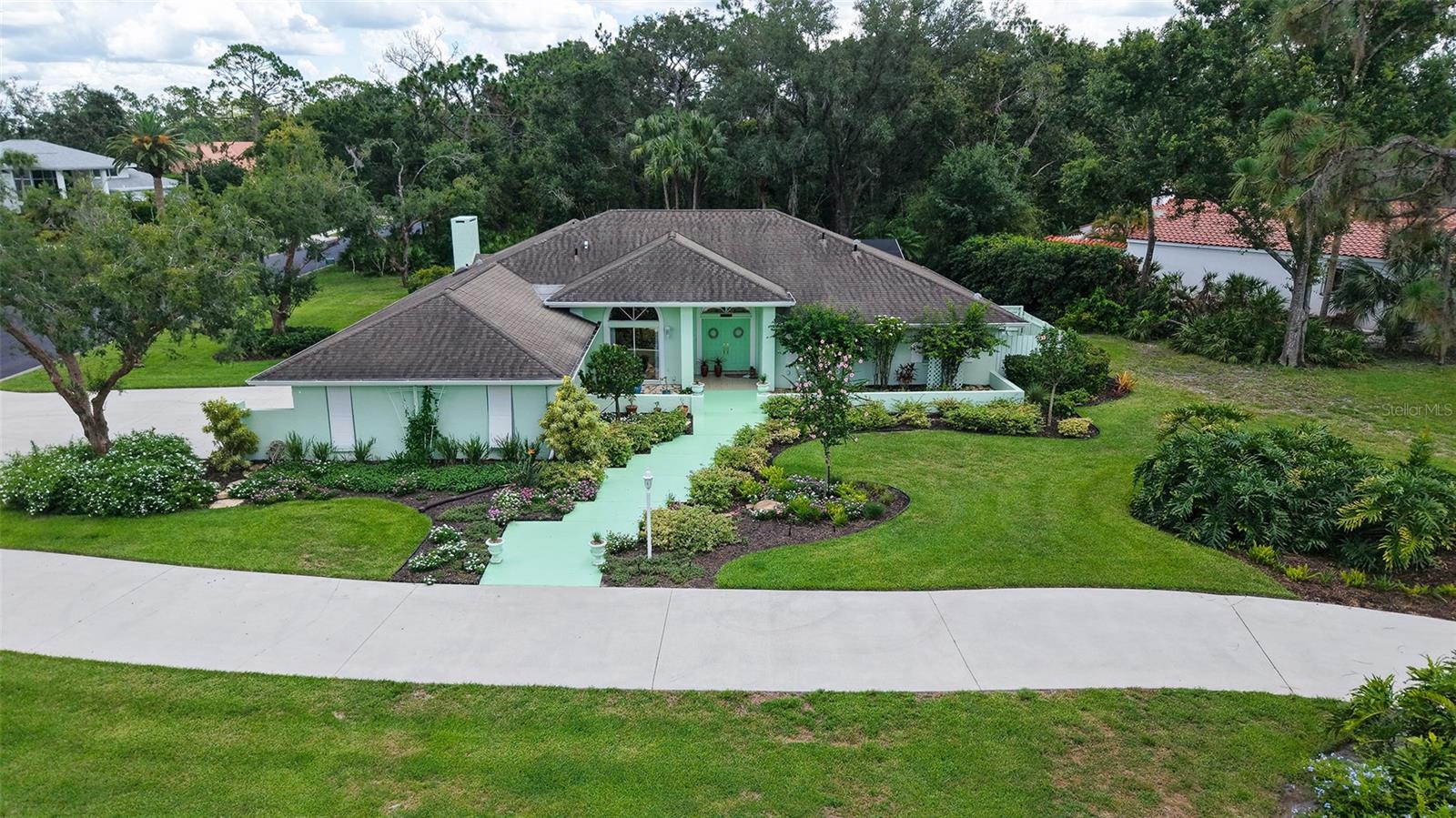 7604 WEEPING WILLOW CIRCLE