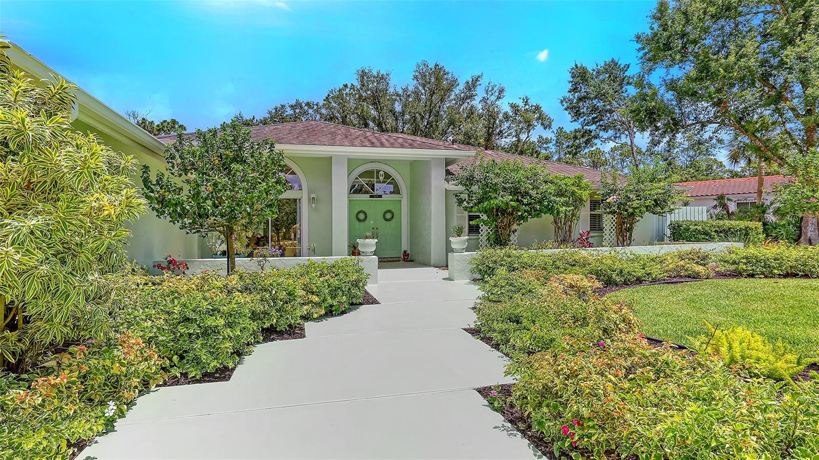 7604 WEEPING WILLOW CIRCLE