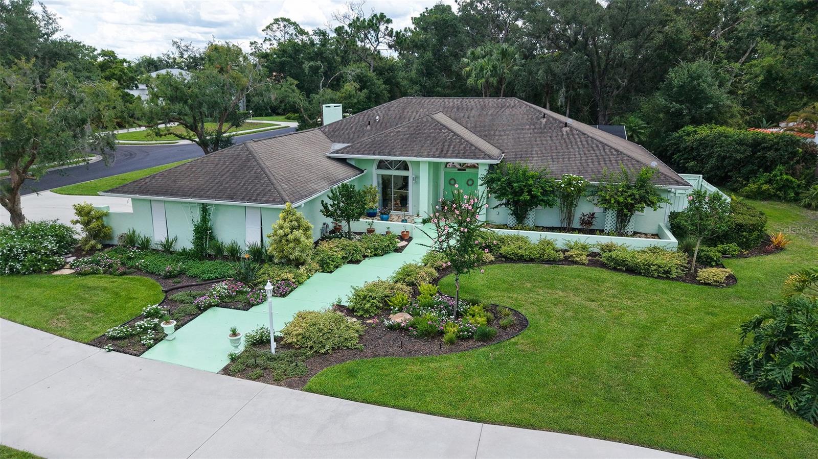 7604 WEEPING WILLOW CIRCLE