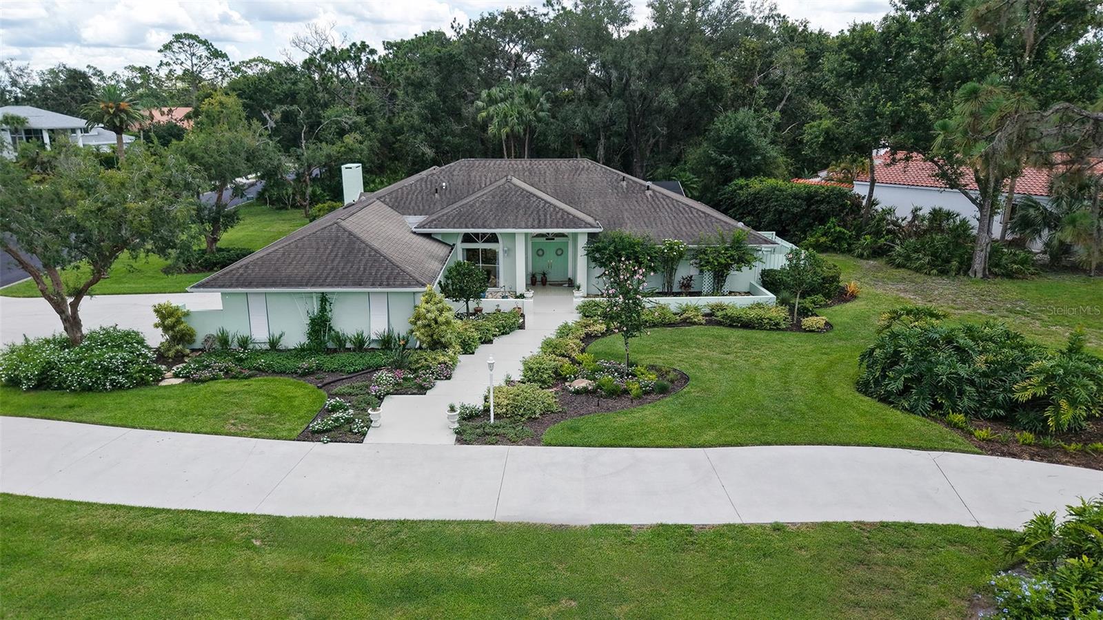 7604 WEEPING WILLOW CIRCLE