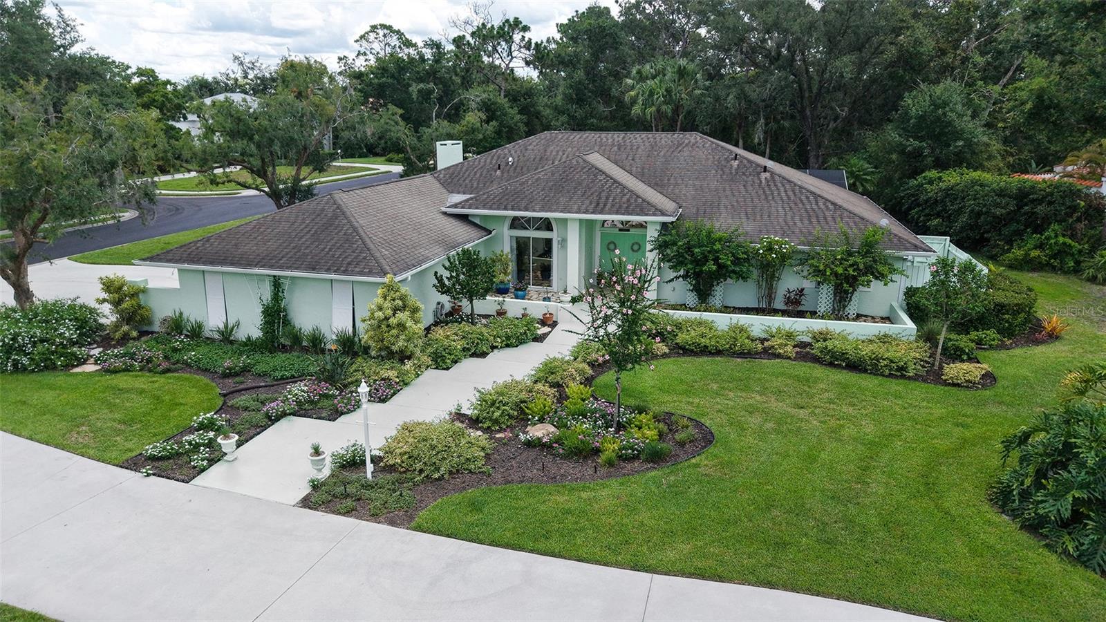 7604 WEEPING WILLOW CIRCLE