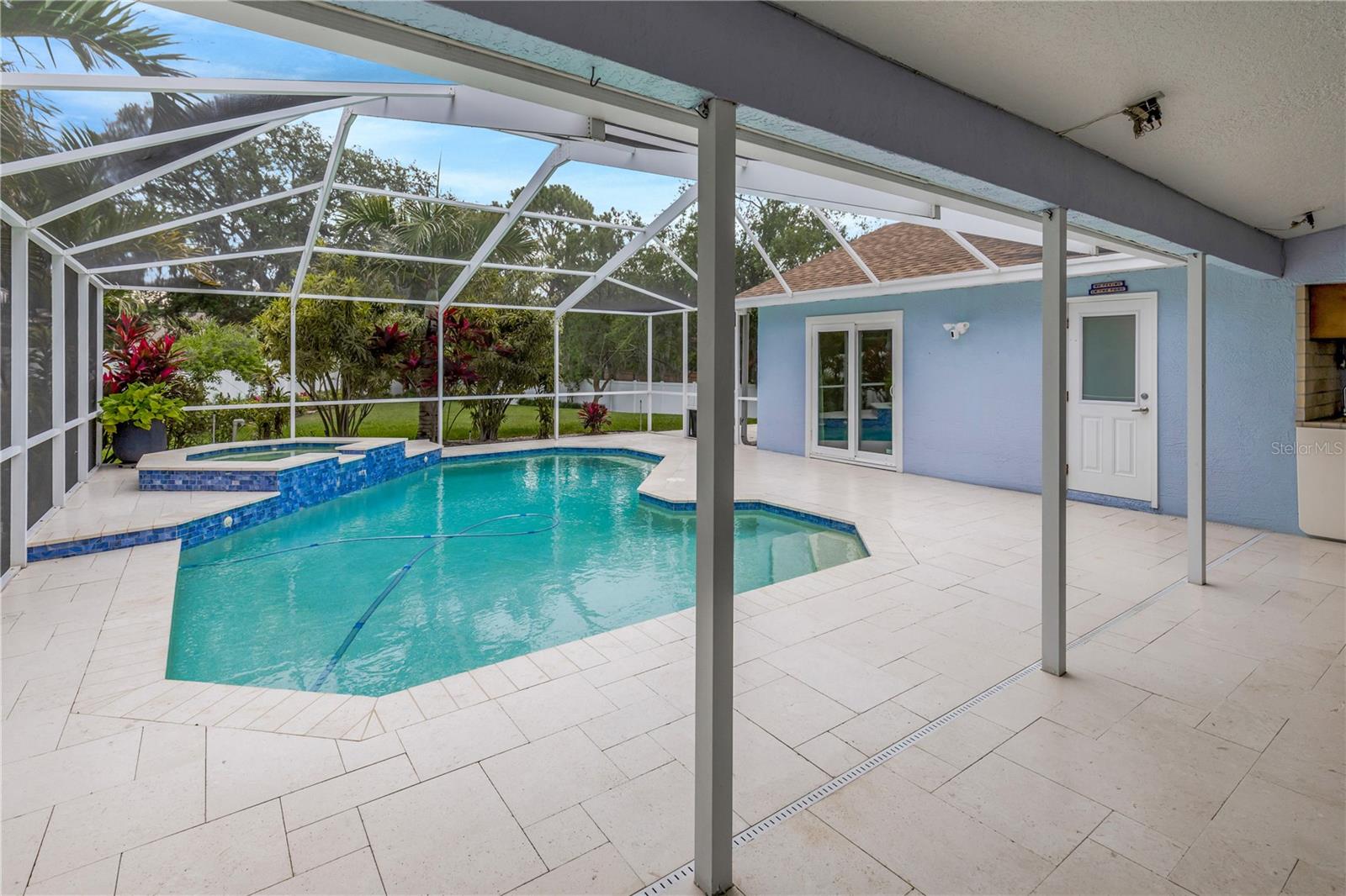WHITCOMB PLACE - Residential