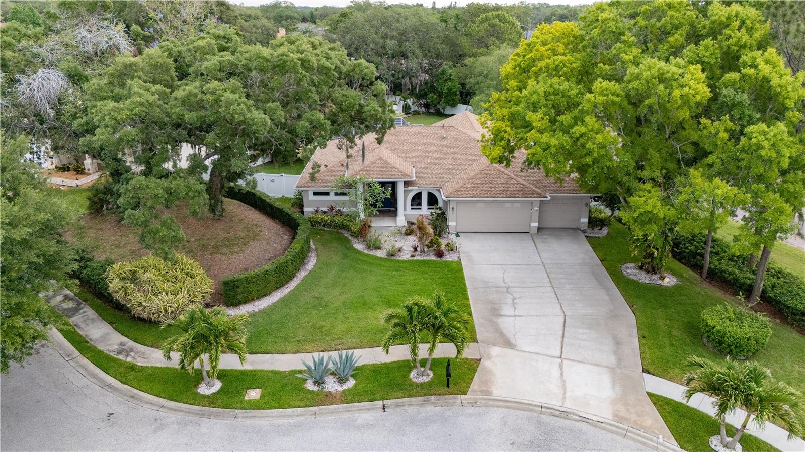 WHITCOMB PLACE - Residential