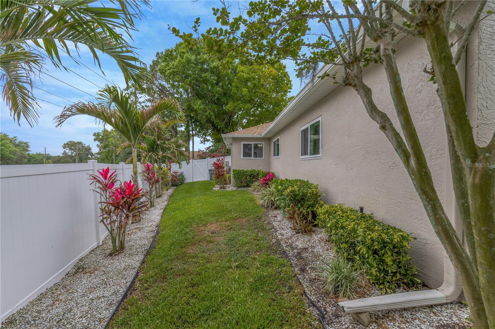 WHITCOMB PLACE - Residential
