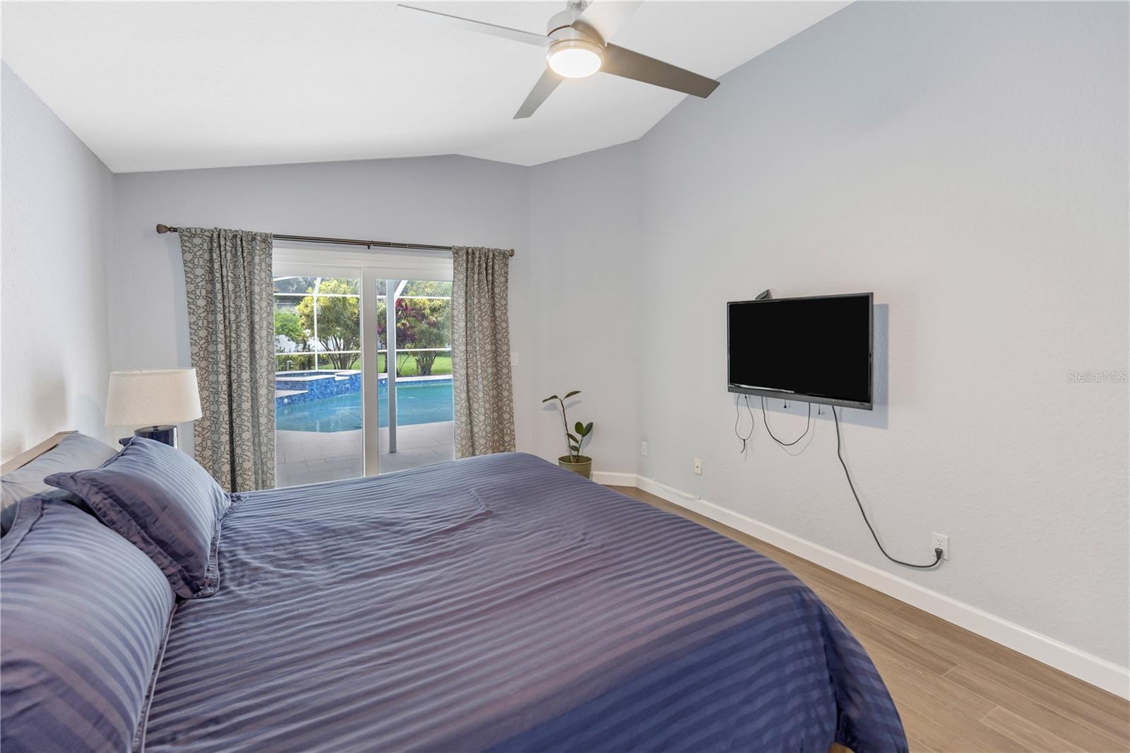 WHITCOMB PLACE - Residential
