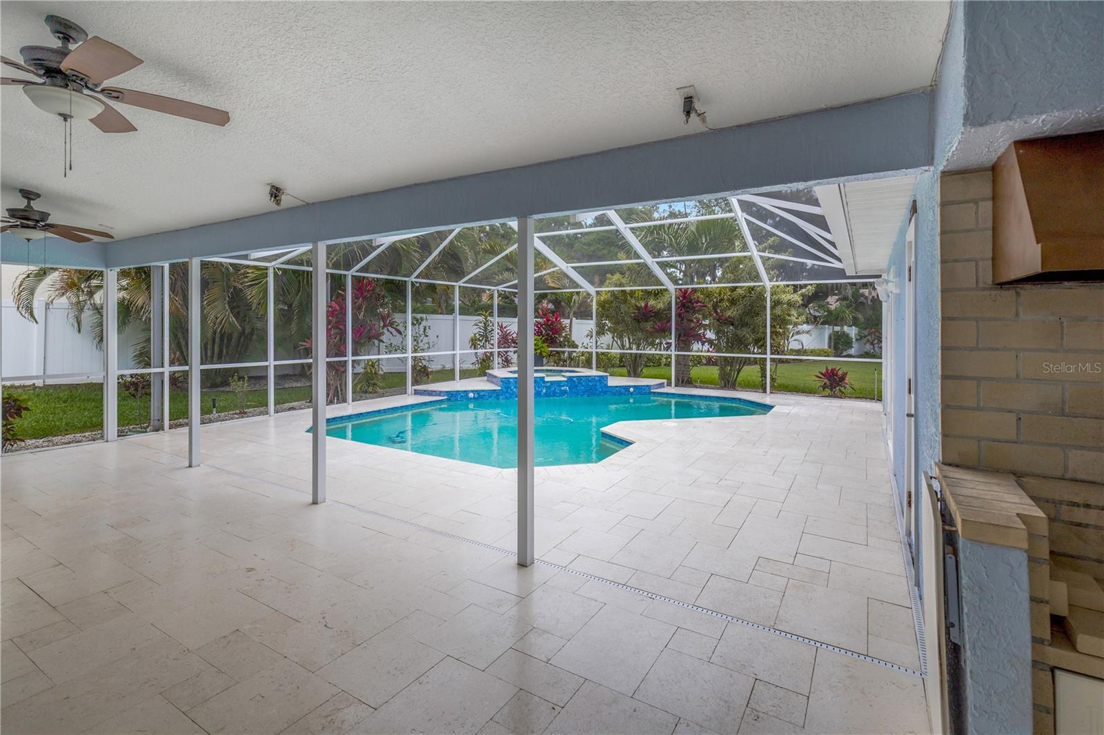 WHITCOMB PLACE - Residential