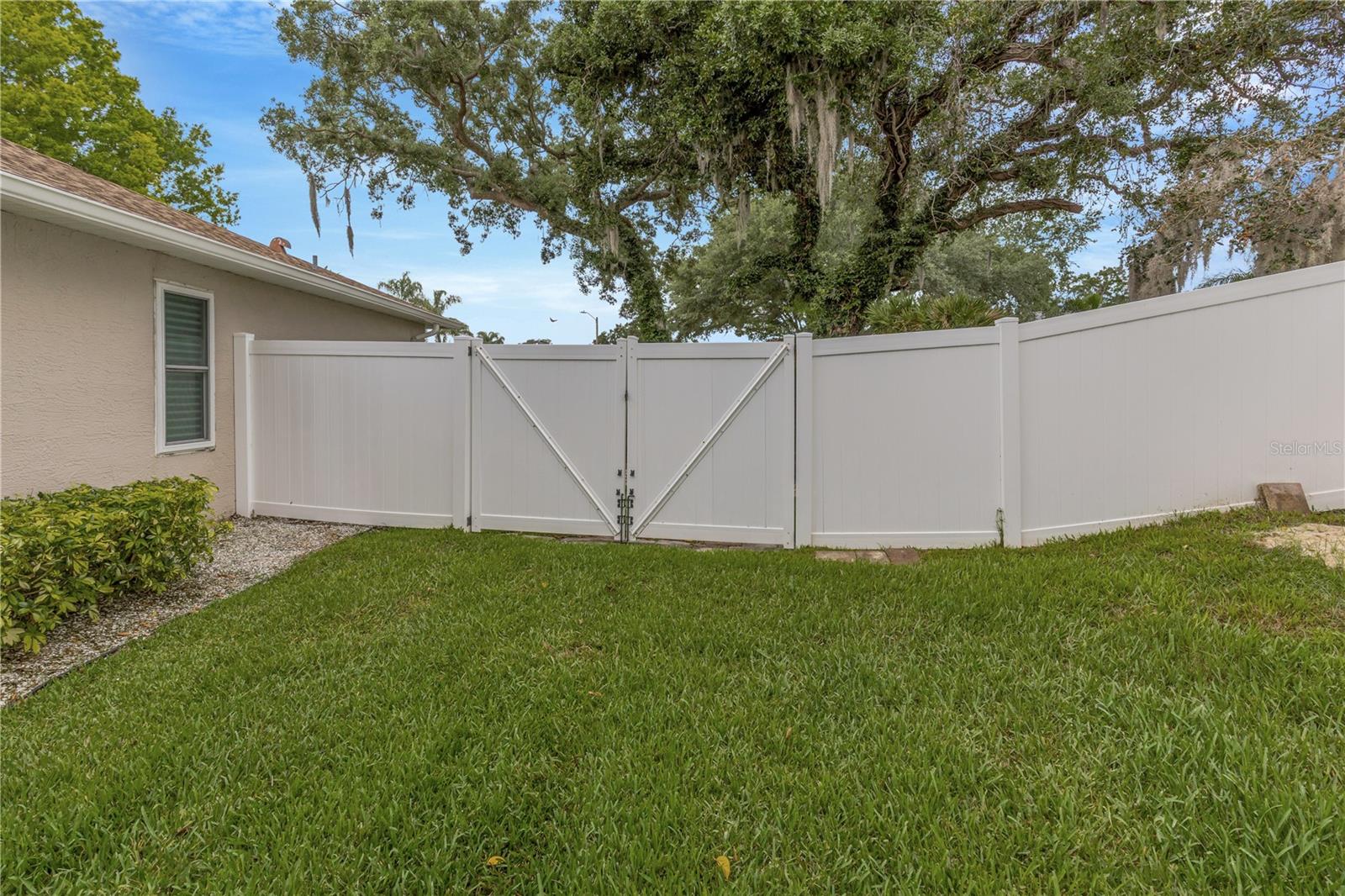 WHITCOMB PLACE - Residential