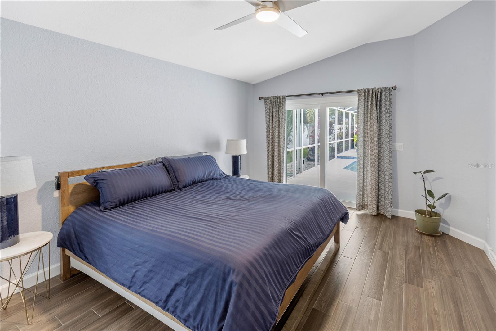 WHITCOMB PLACE - Residential