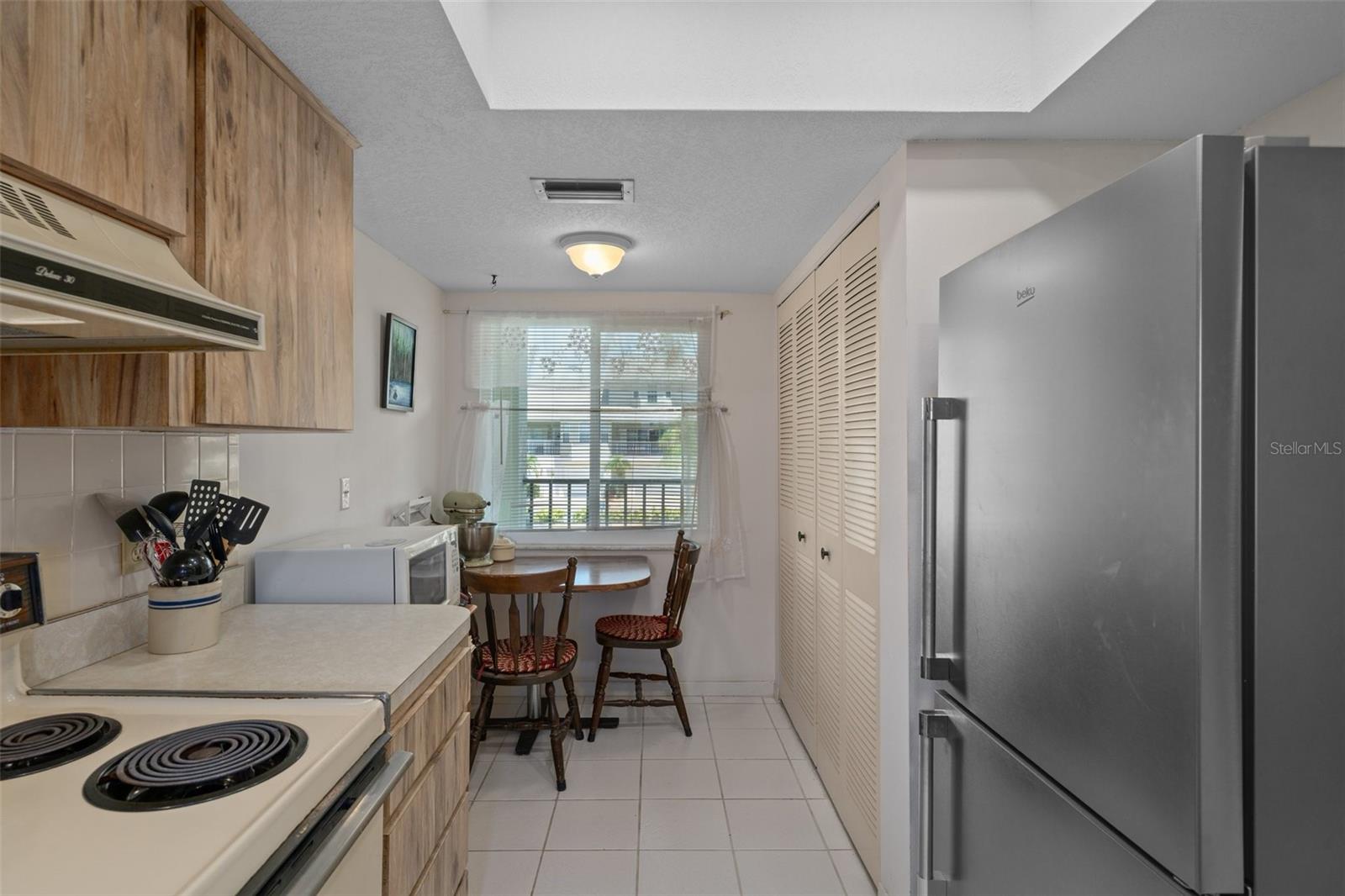 SAND PEBBLE POINTE CONDO 01 AMD 02 - Residential