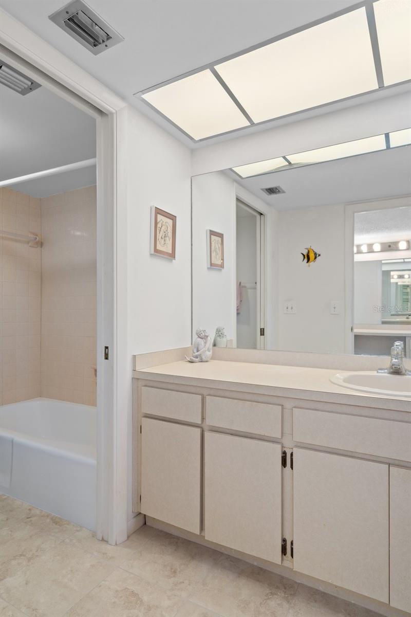 SAND PEBBLE POINTE CONDO 01 AMD 02 - Residential