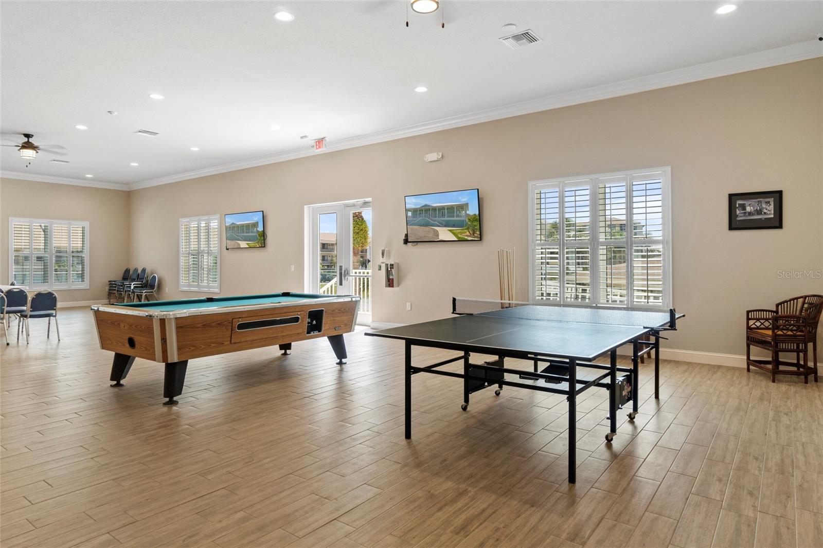 SAND PEBBLE POINTE CONDO 01 AMD 02 - Residential