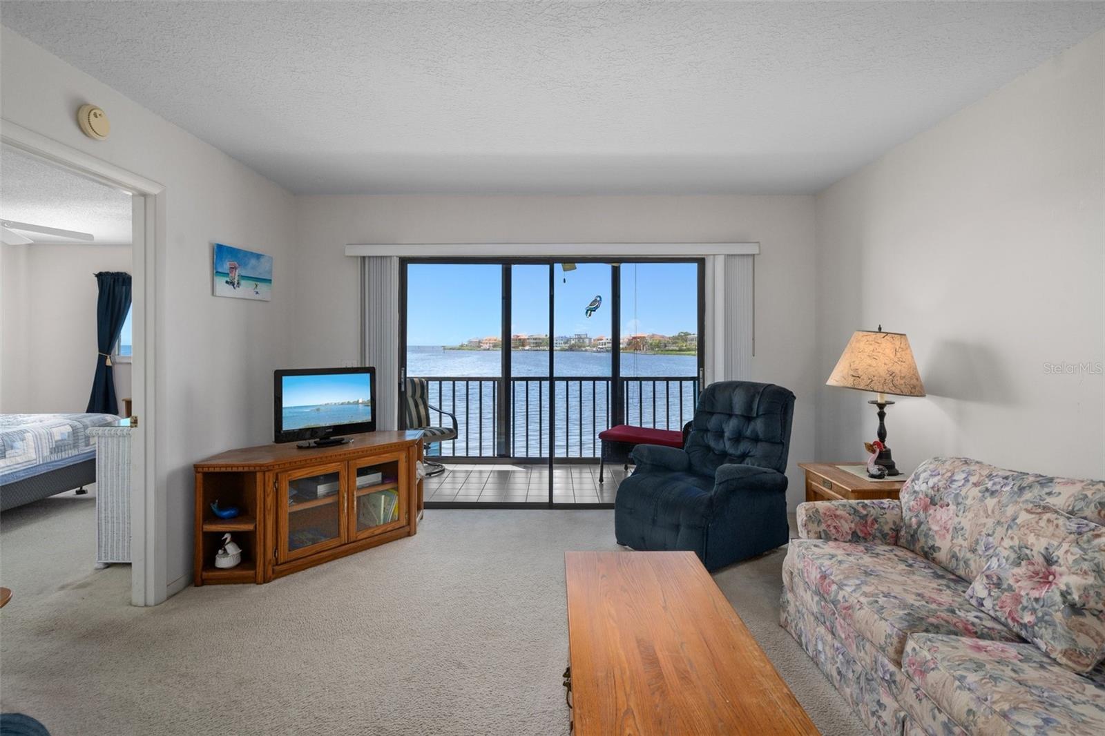 SAND PEBBLE POINTE CONDO 01 AMD 02 - Residential