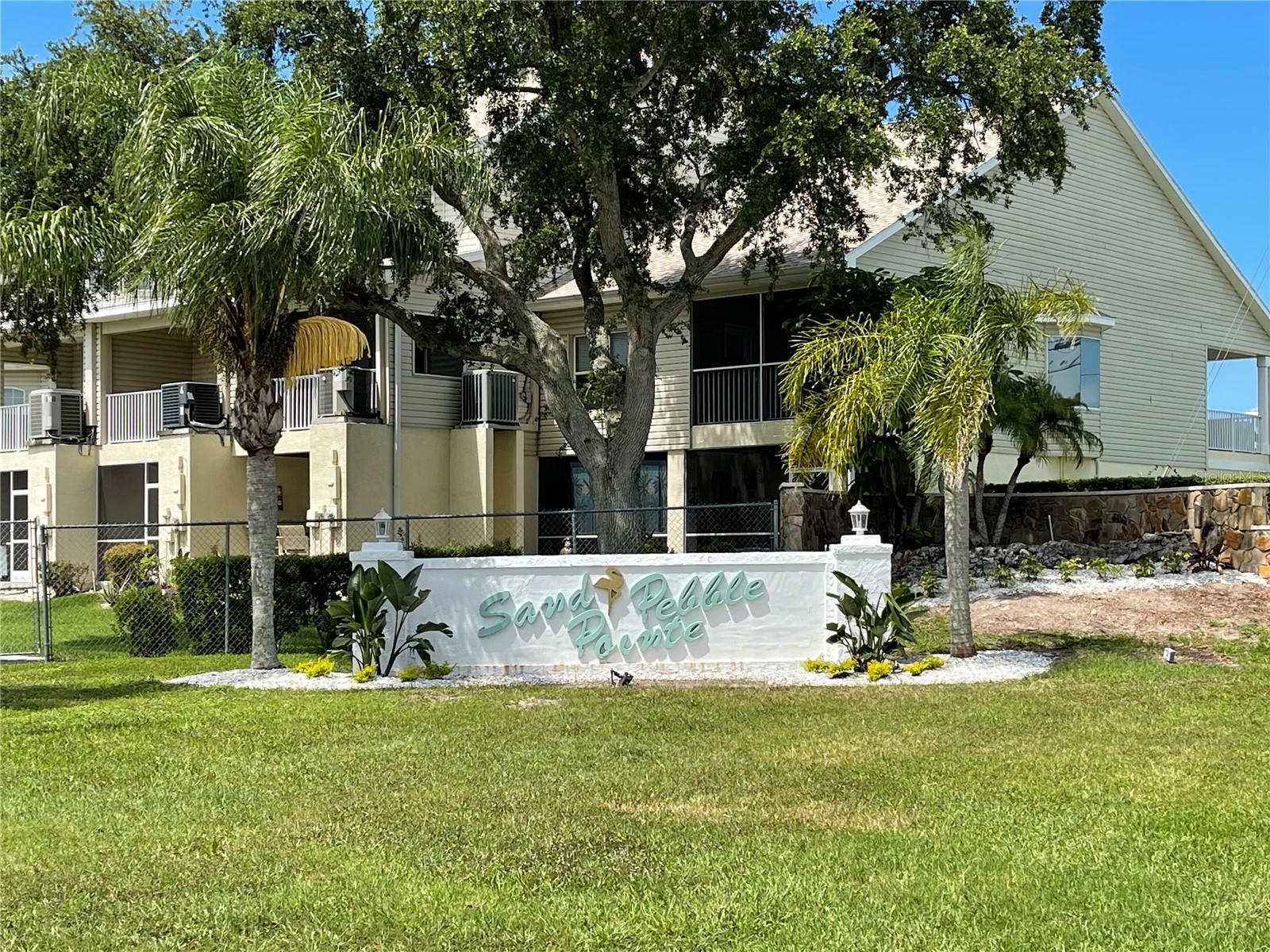SAND PEBBLE POINTE CONDO 01 AMD 02 - Residential