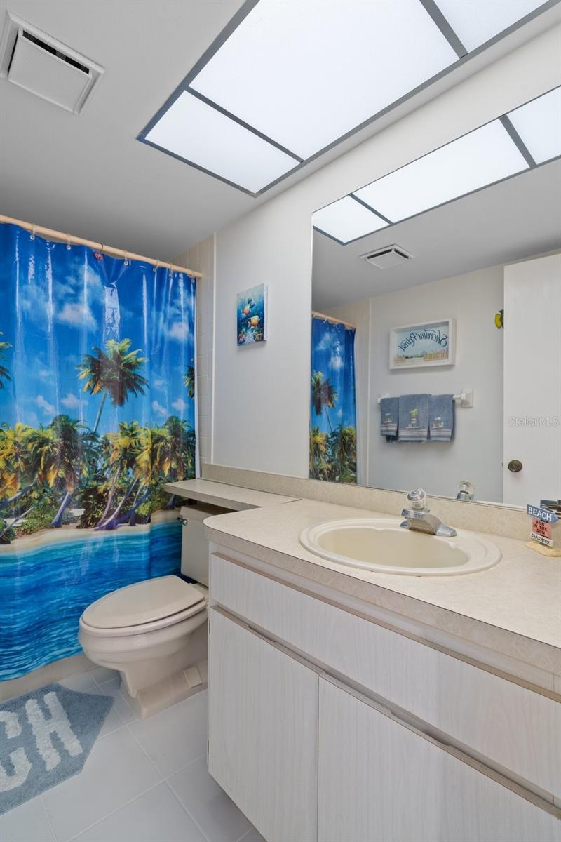 SAND PEBBLE POINTE CONDO 01 AMD 02 - Residential