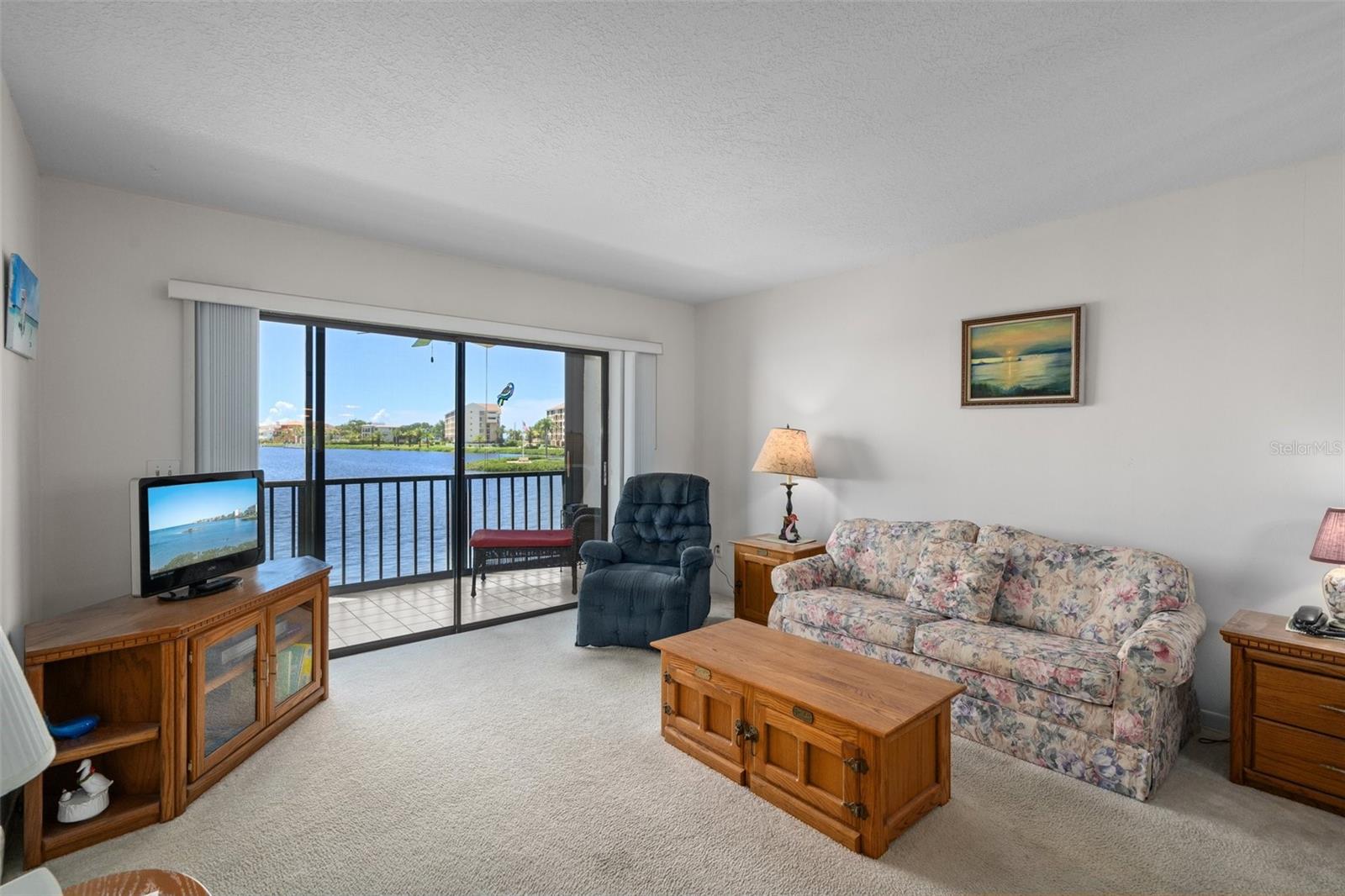 SAND PEBBLE POINTE CONDO 01 AMD 02 - Residential
