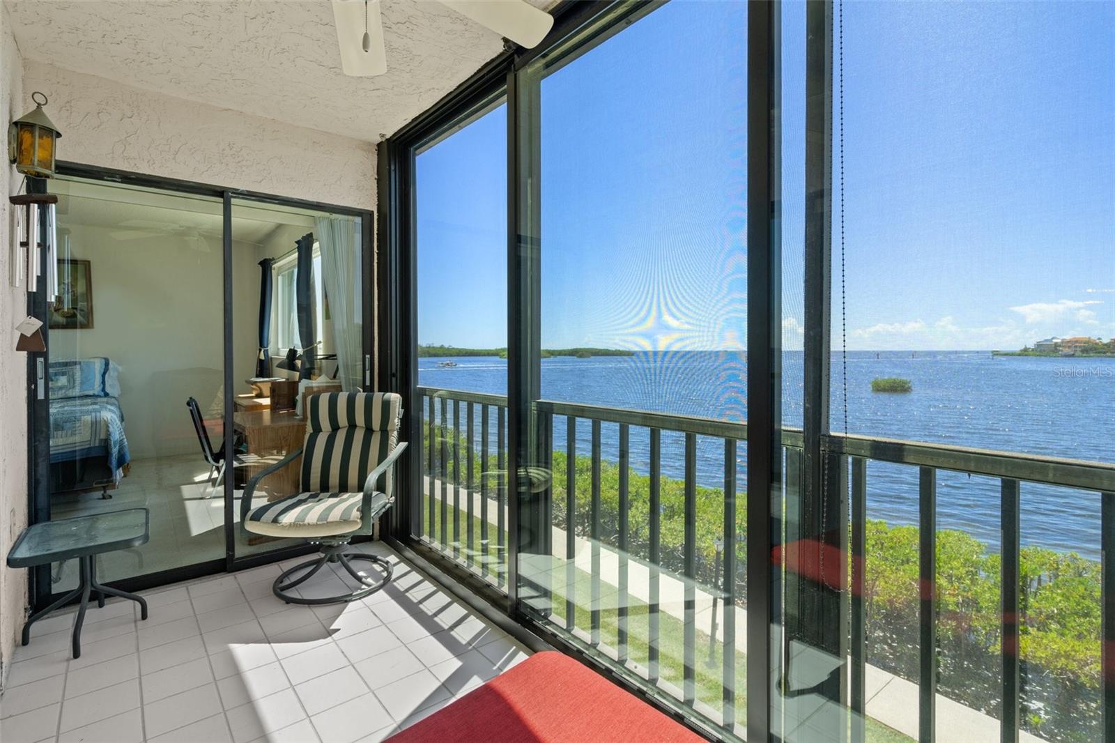 SAND PEBBLE POINTE CONDO 01 AMD 02 - Residential