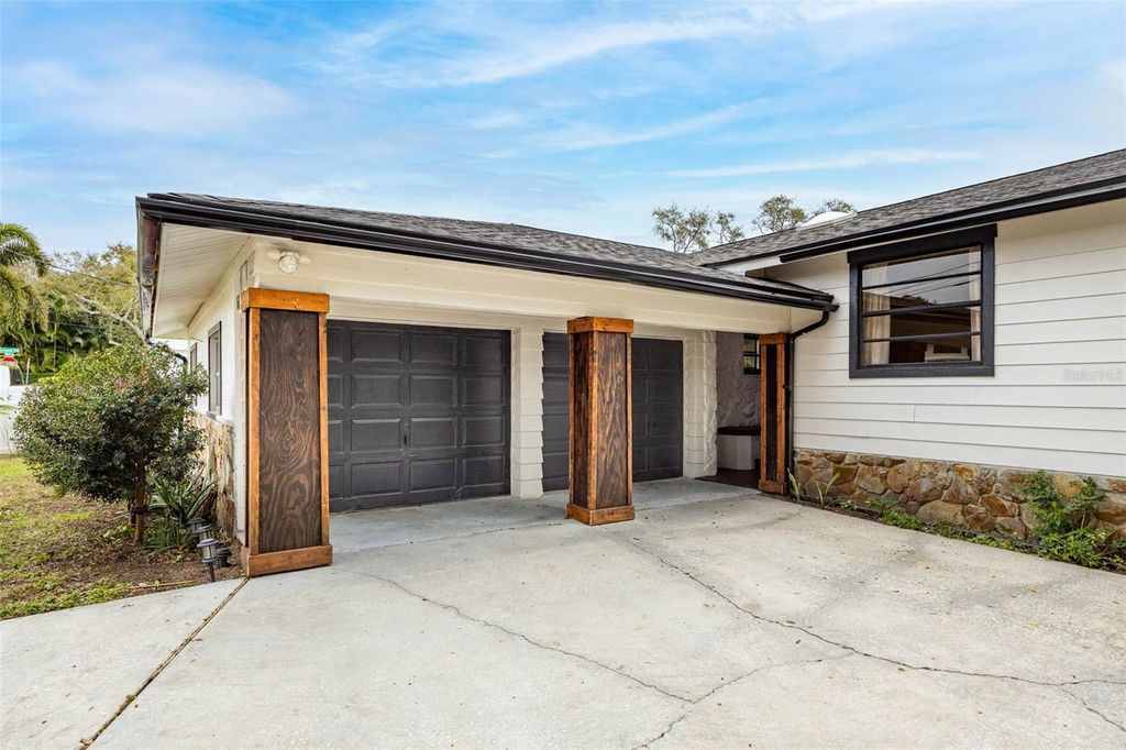 Photo of 12756 Poinsettia Avenue, Seminole, FL 33776 (MLS # TB8493469)