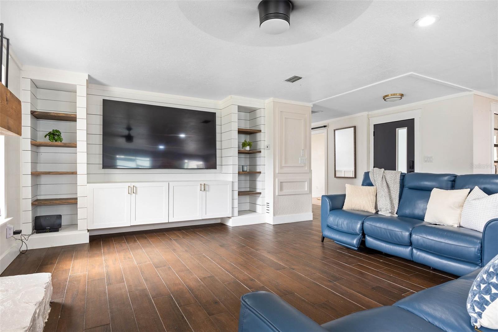 HARBOR VIEW A - Residential