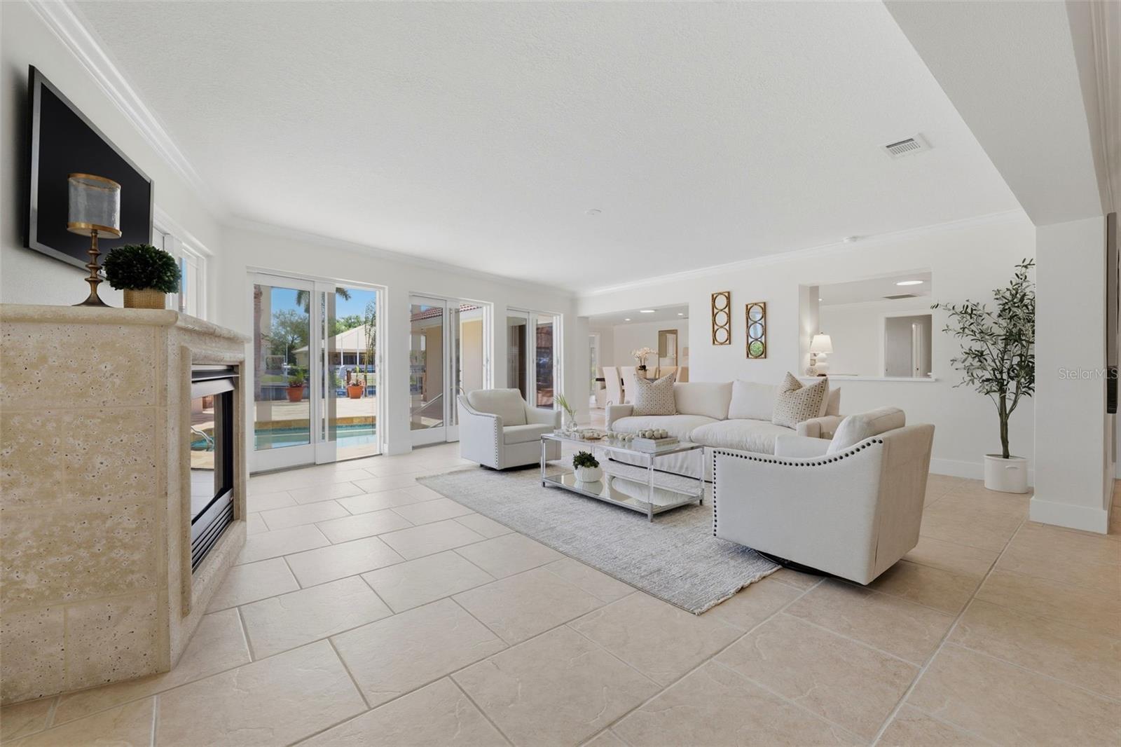 VENETIAN ISLES - Residential