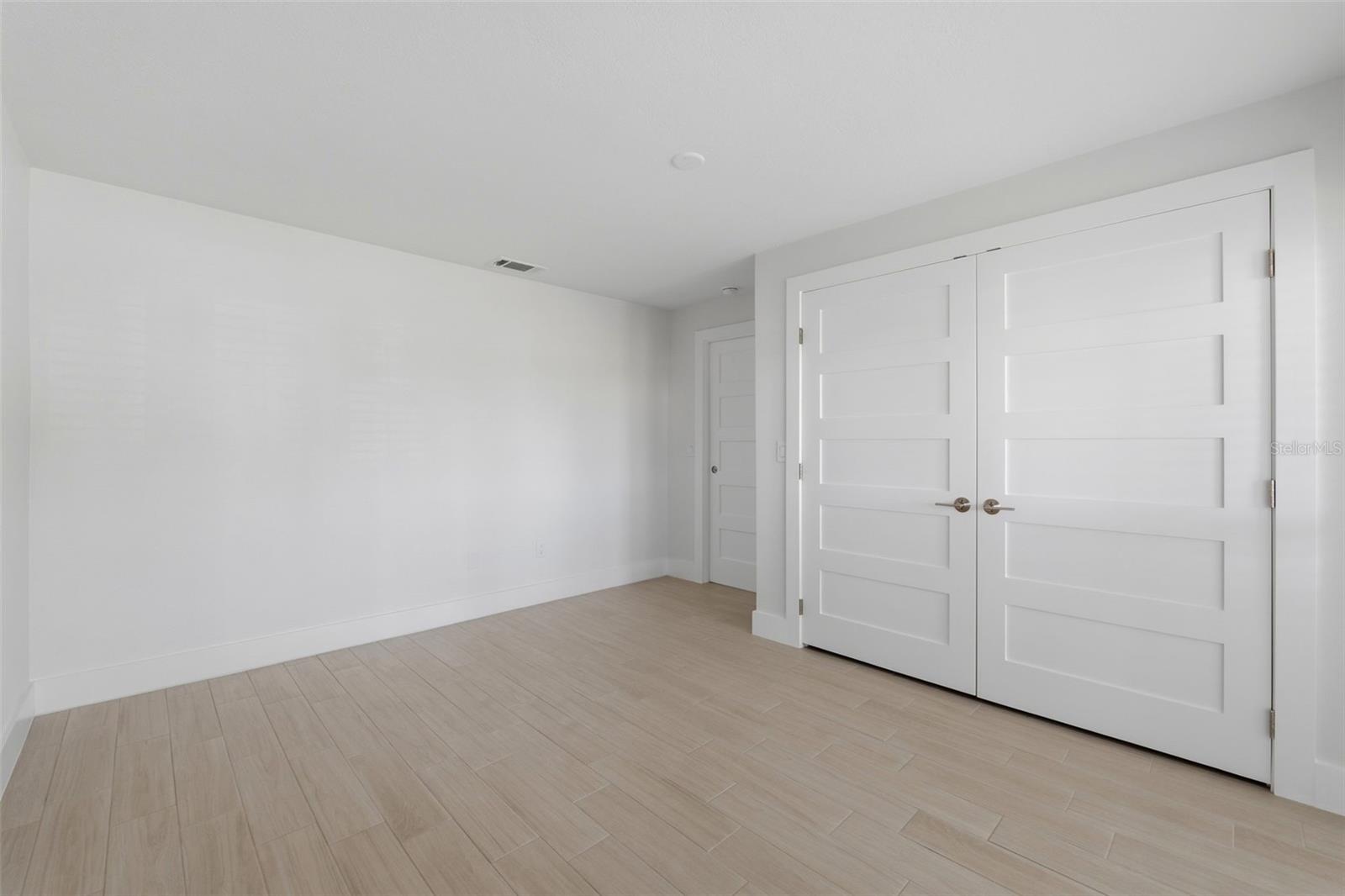 VENETIAN ISLES - Residential