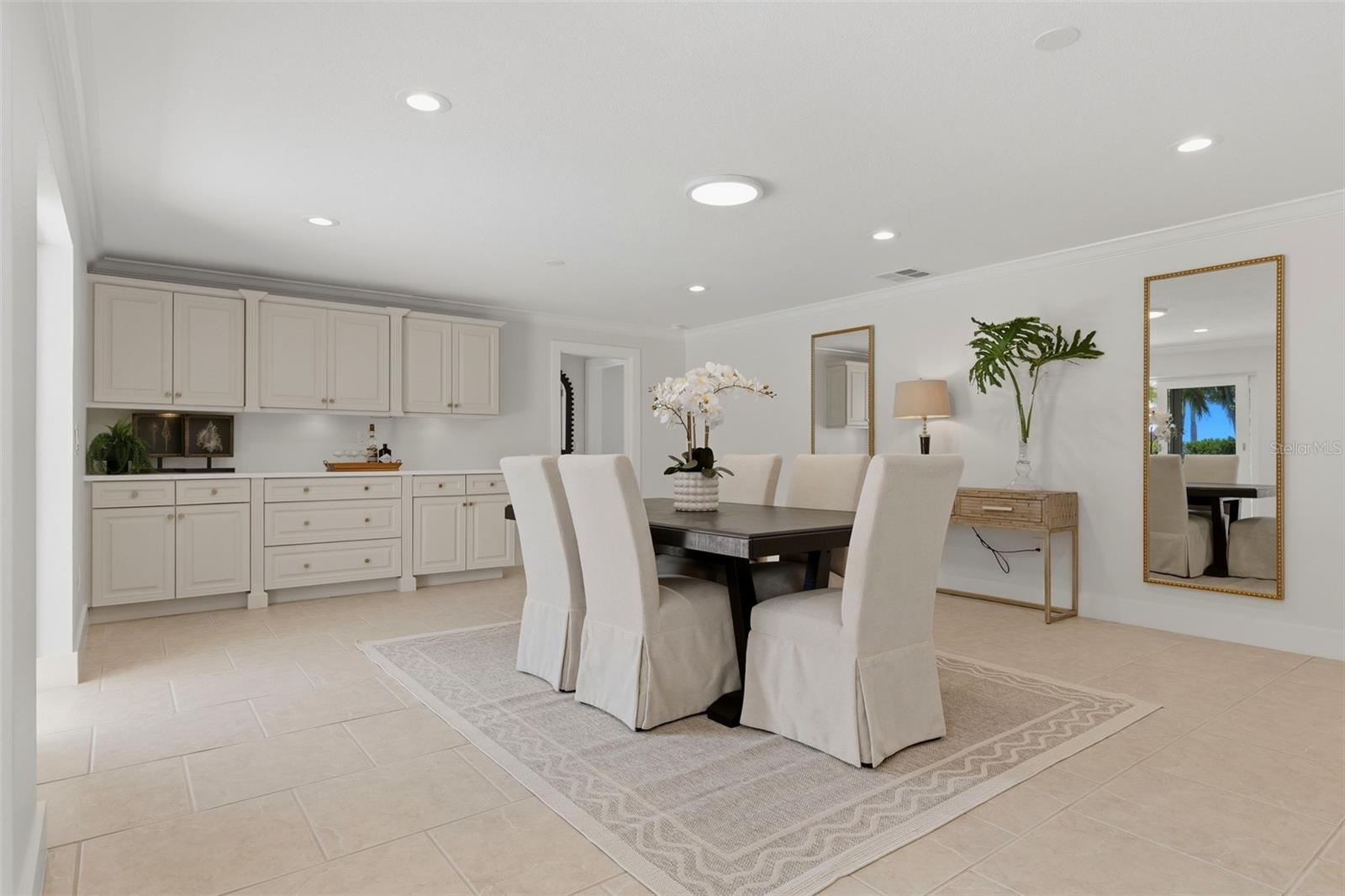 VENETIAN ISLES - Residential