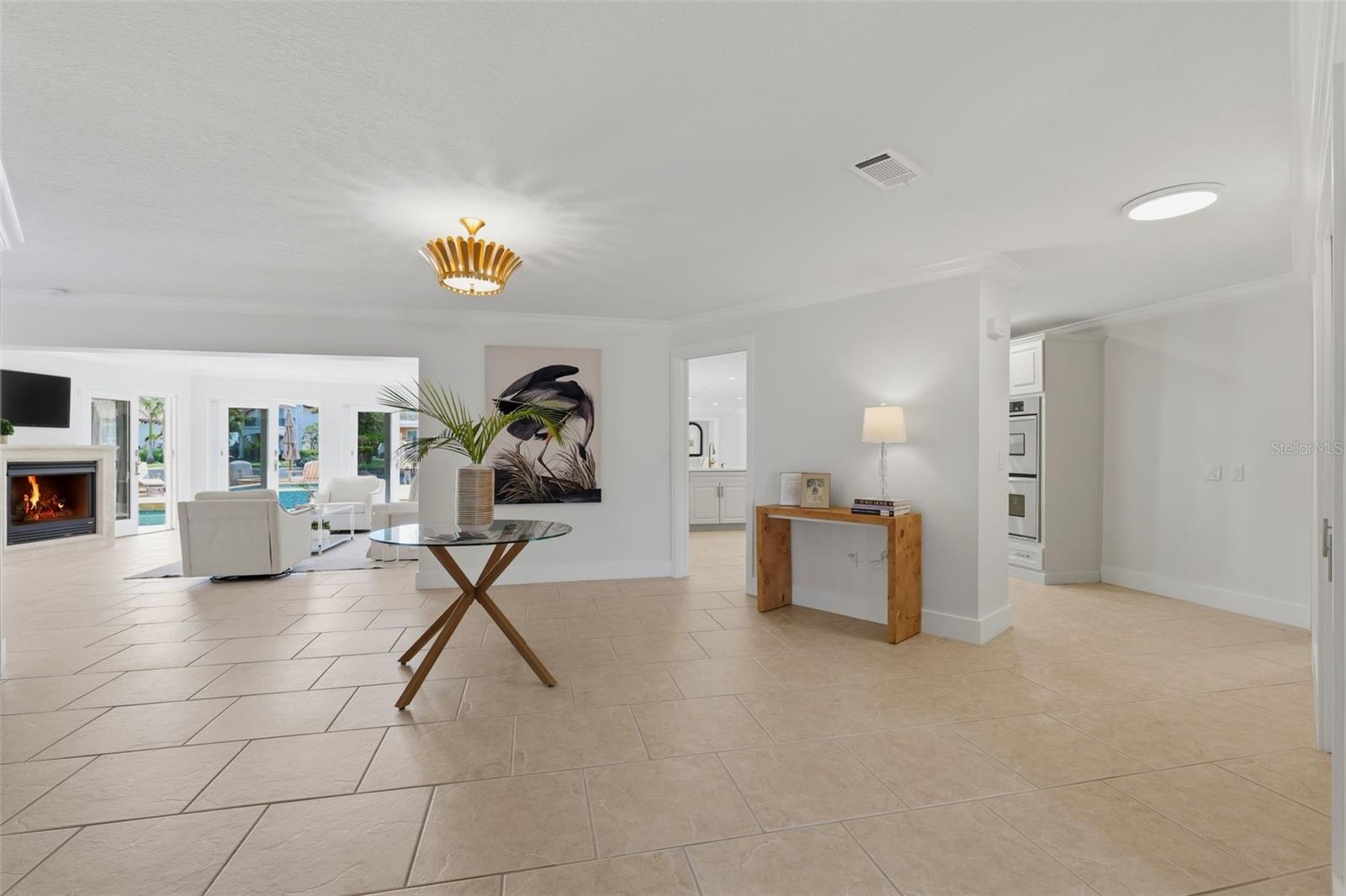 2080 HAWAII AVENUE NE