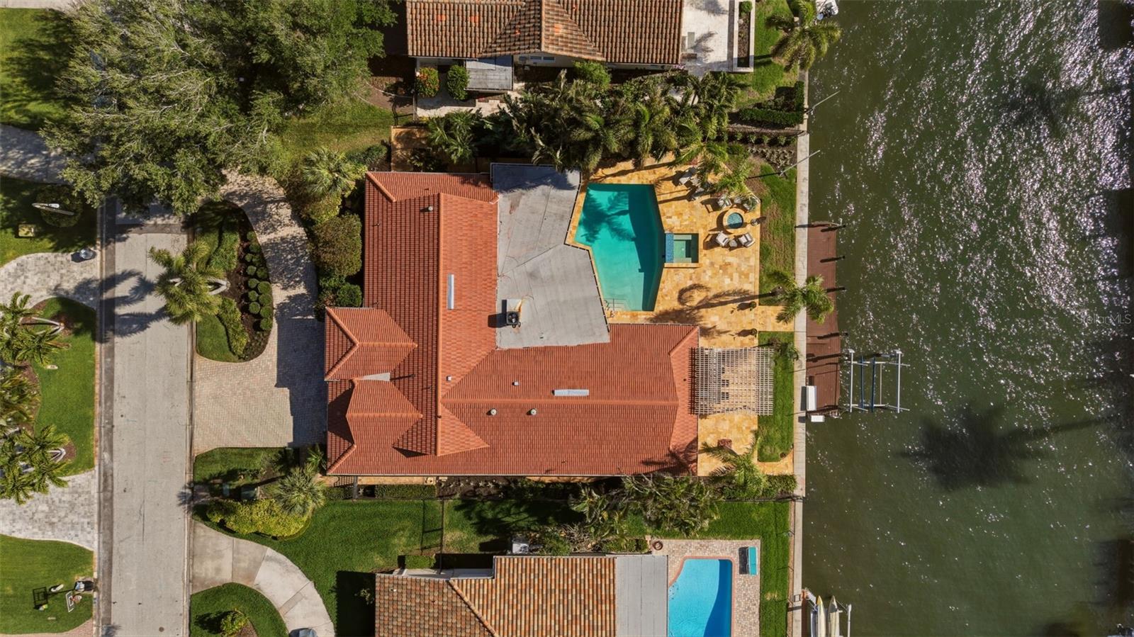 VENETIAN ISLES - Residential