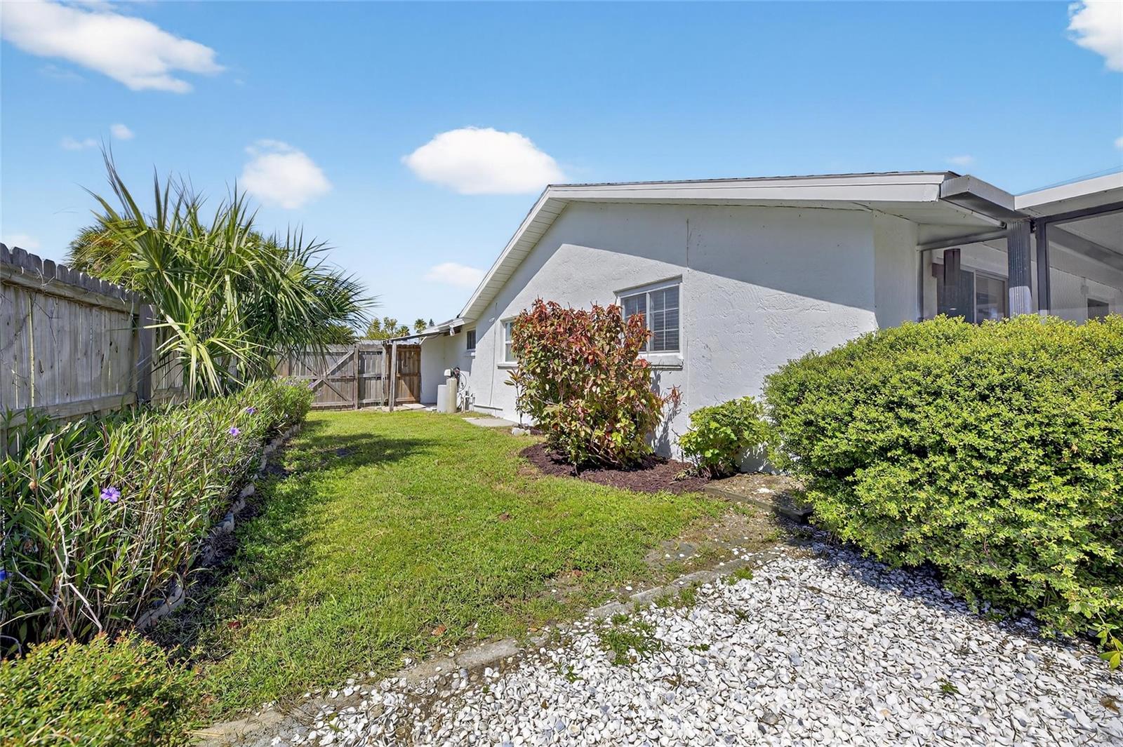 APOLLO BEACH UNIT TWO - Residential