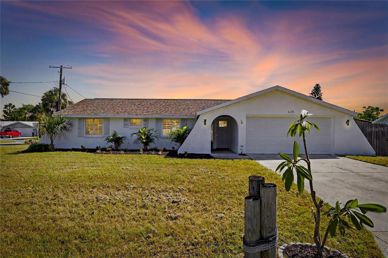 635 JAMAICA CIRCLE E
