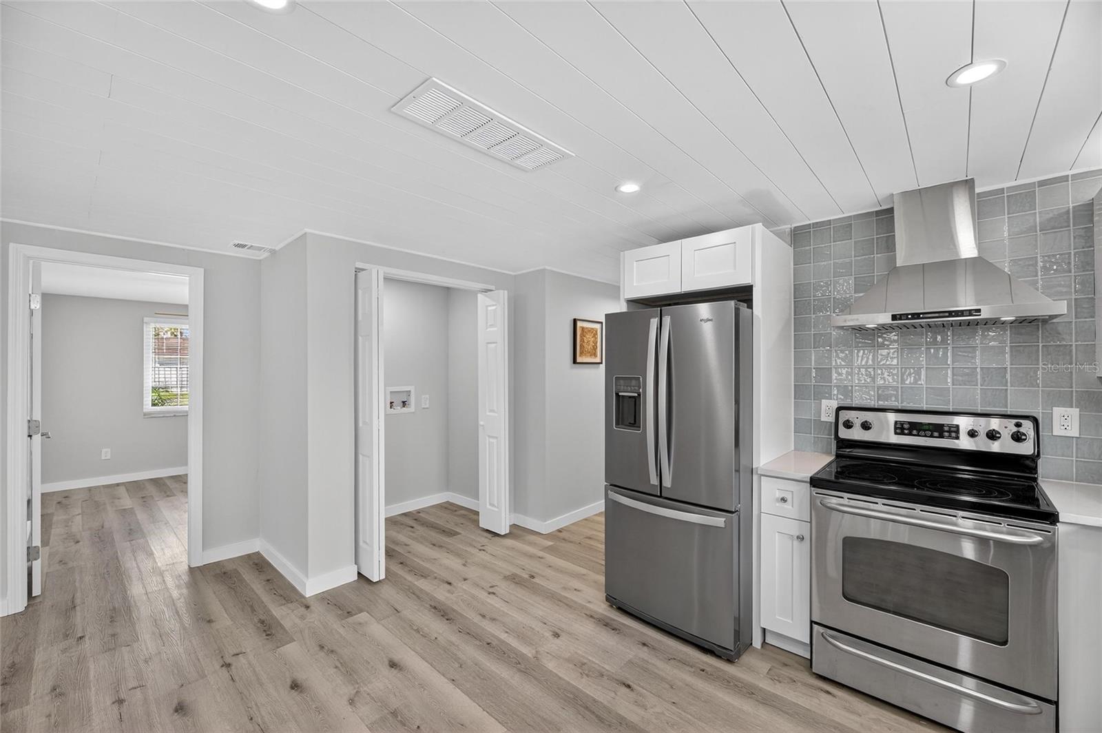 APOLLO BEACH UNIT TWO - Residential